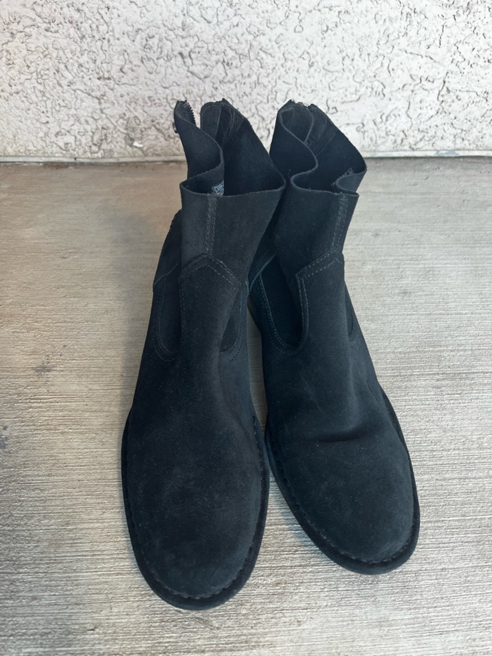 Women's Black Suede Chelsea Boots 9.5